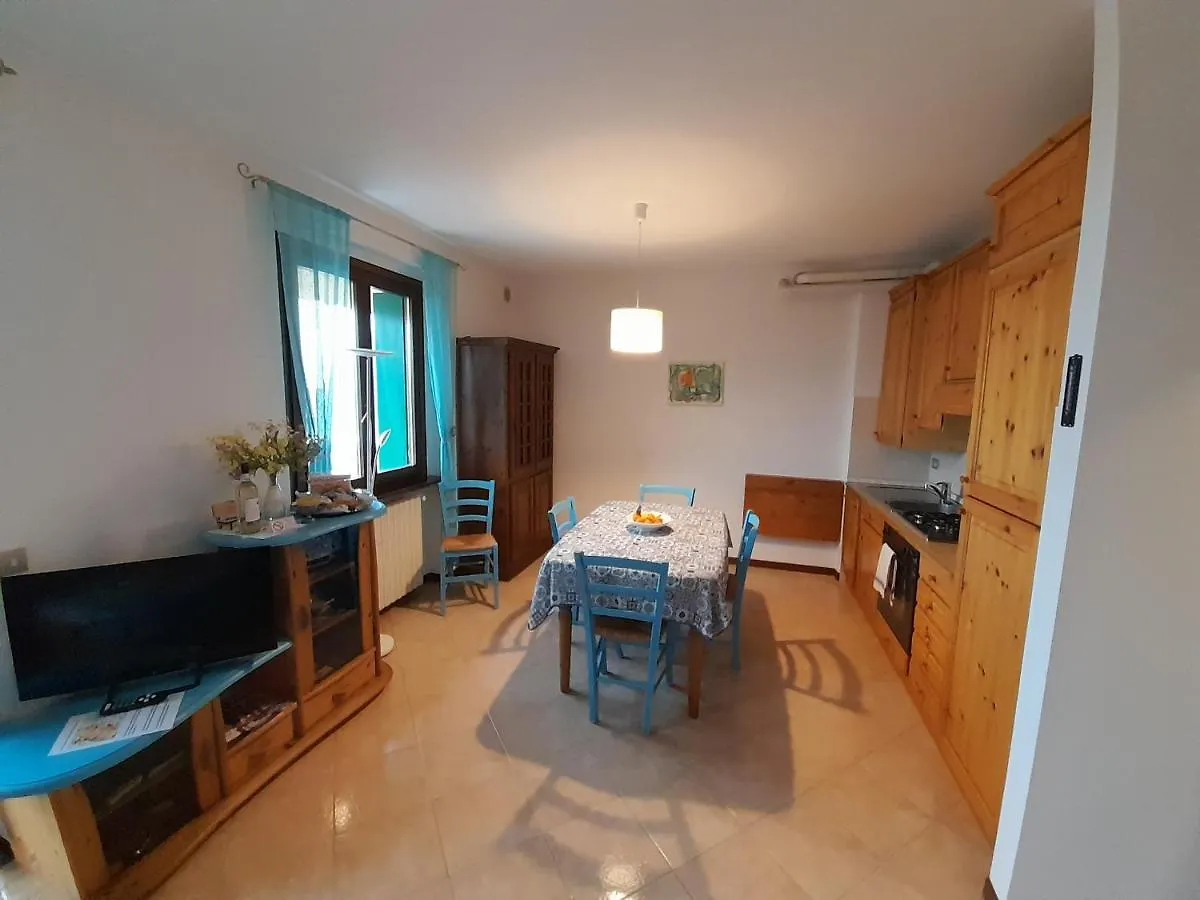 Mahatma Residence Lake View ラツィーゼ イタリア